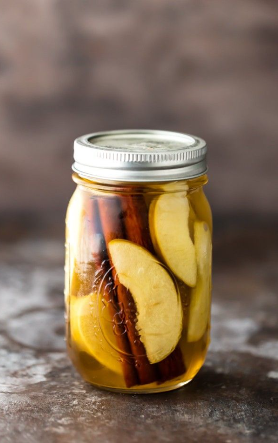 Fresh and Easy Homemade Apple Cider